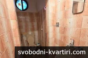 Даваме под наем двустаен апартамент в центъра на Пловдив Даваме под наем двустаен апартамент в центъра на Пловдив