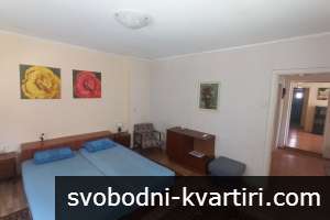 Даваме под наем етаж от къща в кв. Каменица 1 Даваме под наем етаж от къща в кв. Каменица 1