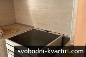 Тристаен до парк Дружба