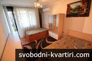 Център тристаен апартамент обзаведен #1744626407
