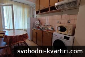 Двустаен апартамент в кв. Колю Фичето