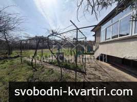 Монолитна двуетажна къща в с.Присово