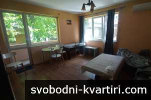 Даваме под наем тристаен апартамент в кв. Кючук Париж