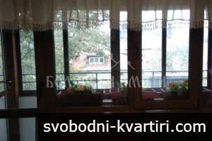 Двустаен в Широк Център