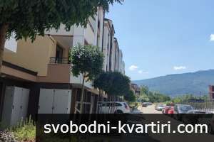 дава под наем 2 броя 2-стайни кв.Витоша, в затворен комплекс