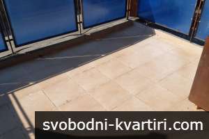 Самостоятелна стая с голяма тераса
