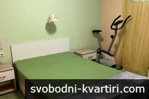 Двустаен в широк център