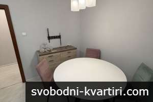 Тристаен апартамент в ж.к Тракия