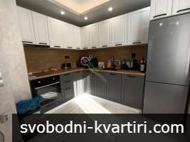 Тристаен южен апартамент в близост до МОЛ