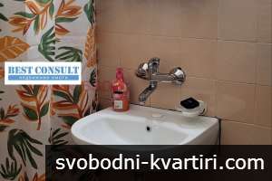 Отличен двустаен обзаведен,  климатик - Топ център