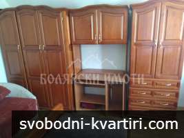 Двустаен в Широк Център