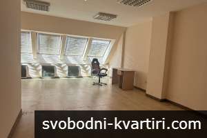 Офис под наем в Идеален център