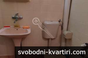 Двустаен апартамент в кв. Колю Фичето