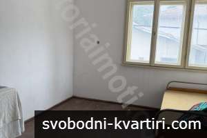 Двуетажна къща в село Пушево Двуетажна къща в село Пушево