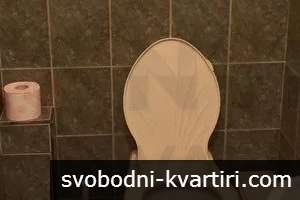 Дава се под наем тристаен апартамент в Колхозен пазар!