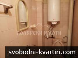 Двустаен в Широк Център