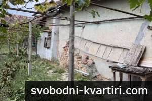 Двуетажна къща в село Пушево Двуетажна къща в село Пушево