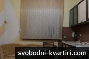 Даваме под наем двустаен апартамент в Кючук Париж Даваме под наем двустаен апартамент в Кючук Париж