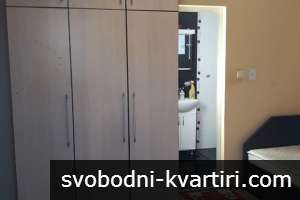 Самостоятелна стая със санитарен възел