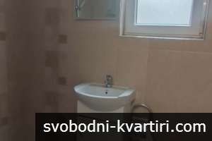 Дава се под наем тристаен апартамент в Центъра Дава се под наем тристаен апартамент в Центъра