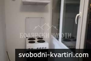 Двустаен апартамент до Полицията