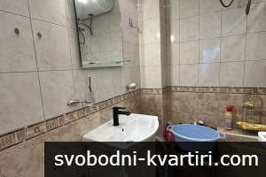 Тристаен в център с паркомясто в цената Тристаен в център с паркомясто в цената
