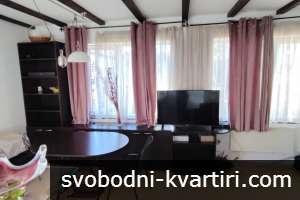 Двустаен - Мезонет, до Парк Център.