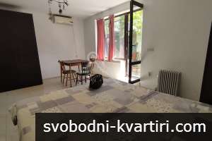 Студио под наем в центъра