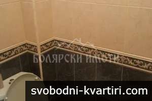 Просторен тристаен апартамент в Идеален Център