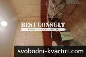 Отличен, тристаен, климатици - Център, зад Общината Отличен, тристаен, климатици - Център, зад Общината