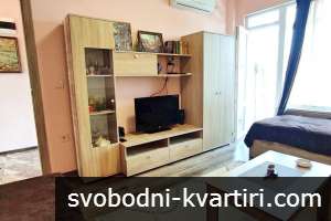 Център тристаен апартамент обзаведен #1750142898