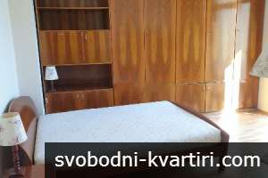Тристаен апартамент в Центъра на Пловдив