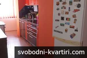 Четиристаен апартамент под наем