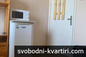 Едностаен апартамент под наем в Център