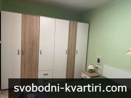Двустаен в широк център
