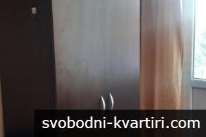 Самостоятелна стая с голяма тераса