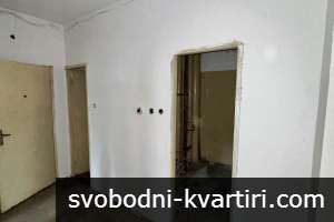 Тристаен апартамент в кв. Кючук Париж, Пловдив. Тристаен апартамент в кв. Кючук Париж, Пловдив.