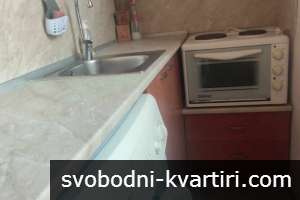 Давам под наем едностаен съвременно обзаведен в нова кооперация в ЦЕНТЪРА -До ПУ и хотел Тримонциум -ет4-НЕпоследен с ас