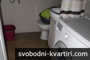 Давам под наем луксозно обзаведена боксониера- в ж-к ТРАКИЯ до Форума на 3етаж-250евро