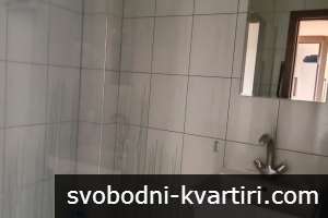 Даваме под наем тристаен апартамент в Каменица 1