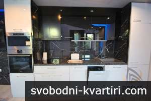 Център тристаен апартамент обзаведен #1746599620