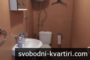 Давам под наем едностаен апартамент на Центъра