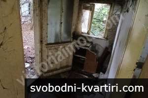 Изгодна къща в Полски Тръмбеш Изгодна къща в Полски Тръмбеш