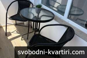 Център тристаен апартамент обзаведен #1782390214