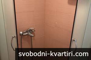 Двустаен в широк център
