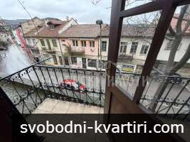 Четиристаен под наем на Чаршията Четиристаен под наем на Чаршията