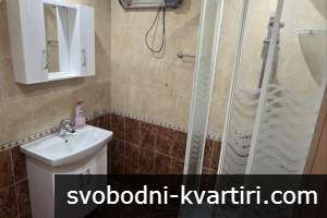 Център тристаен апартамент обзаведен #1746689227