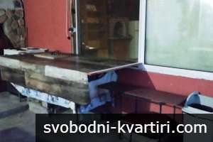 Дава под наем стая с самостоятелен сан възел С ползване на обща кухня,
