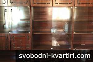Дава се под наем тристаен апартамент в Кючук Париж
