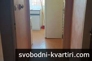 Даваме под наем двустаен апартамент в Кючук Париж Даваме под наем двустаен апартамент в Кючук Париж